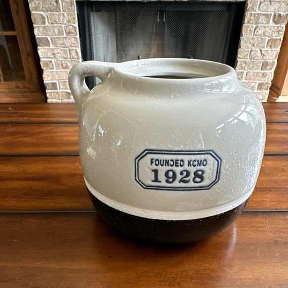 JC AND ROLLIE stunning Pottery - Picture 1 of 8